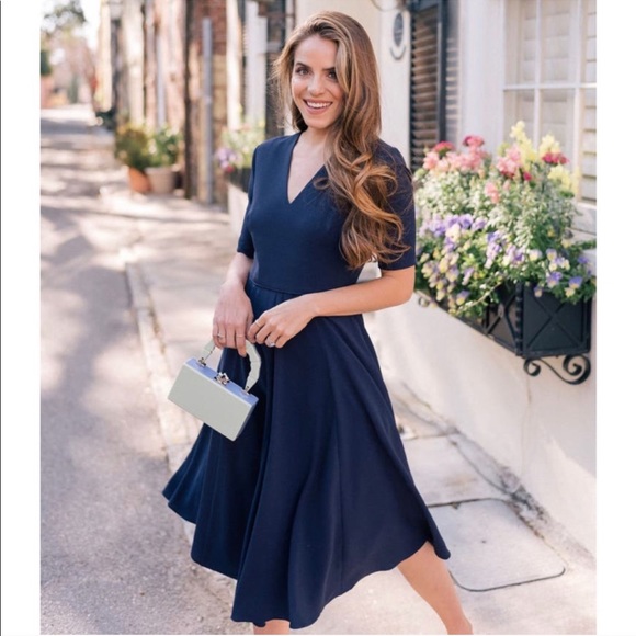Gal Meets Glam Dresses & Skirts - NWT Gal Meets Glam | Edith City Crepe Midi Dress
